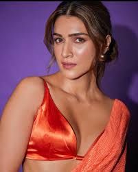 Glamour Queen vs Hot Beauty - 1